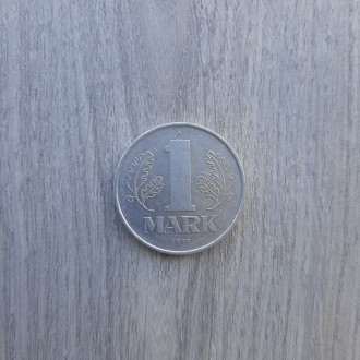 Монета ГДР 1 марка 1977. . фото 2