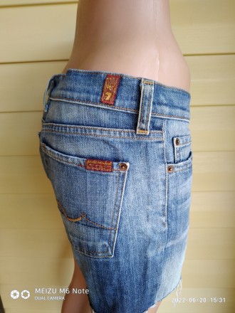 Чёткие фирменные джинсы из Америки,состояние очень хорошее,оригинал.
п.о.т.39см. . фото 5