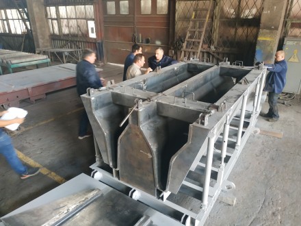 Завод изготавливает металлоформы, опалубку, стальные формы для изготовления пара. . фото 3