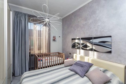 Продажа 3 -комн. квартиры с ремонтом г.Турин Италия. . фото 13 Объект 2441
В продаже квартира с двумя спальнями на улице via Bernardino Luin. . фото 13