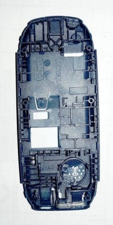 Корпус кнопочного телефона Nokia 1616.
В комплекте :
- передняя панель, без кн. . фото 4