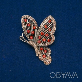 Брошка Метелик червоні і золотисті стрази, золотистий метал 55х40мм + - купить б. . фото 1