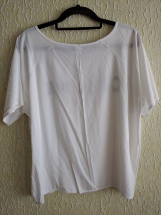 Белая красивая блузка ,кофточка,футболка.
ПОГ 55 см.
Ширина кофточки по низу п. . фото 6