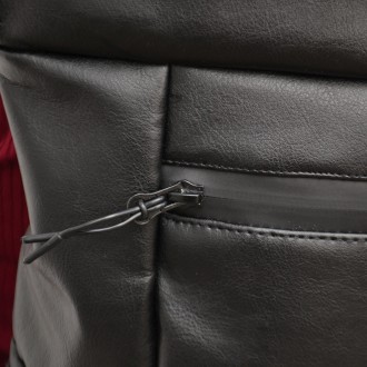 Характеристики рюкзака:
внутри мягкий и защищен отдел для ноутбука с фиксатором!. . фото 10