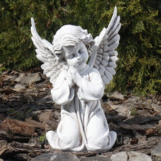 Статуэтка ангел молящийся выполнена из полимерного материала. Высота изделия – 3. . фото 2