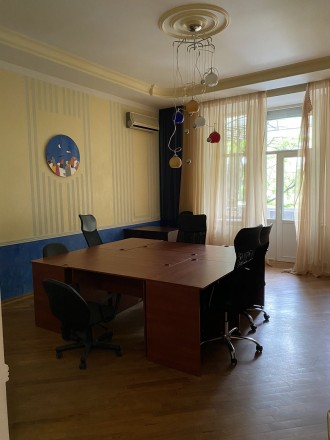 Сдам офис Азарова/Французский б-р, 2 этаж, 145 квм, 4 больших  раздельных кабине. Приморский. фото 3