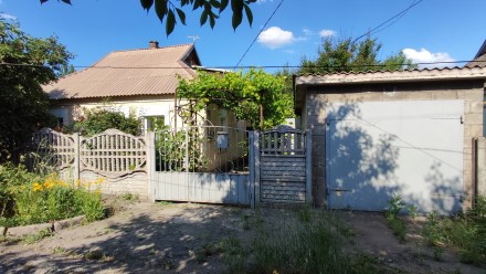 Продажа дома с гаражом в Металлургическом районе. Кривий Ріг. фото 1 Продажа дома с гаражом в Металлургическом районе. Кривий Ріг. фото 1