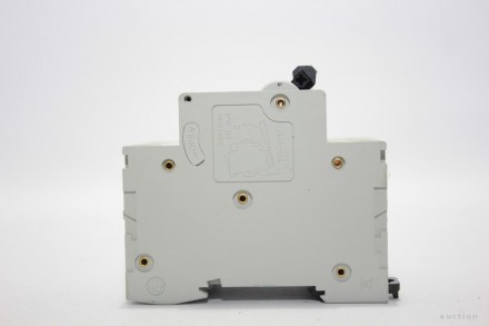 Автоматический выключатель PF AB2000/3 С32


Модульные автоматические выключа. . фото 2