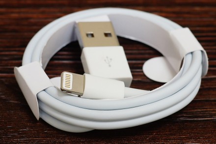 Кабель USB 2.0 дає нагоду під'єднати ваш iPhone, iPad або iPod з роз'є. . фото 4