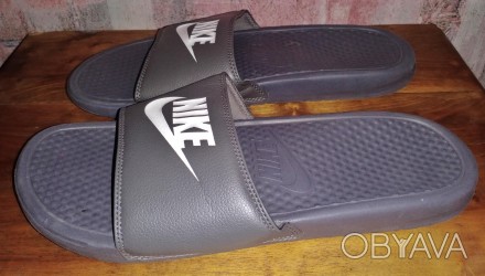 Оригинальные сланцы Nike, размер соотаетствует-45, стелька-30см, от края до края. . фото 1