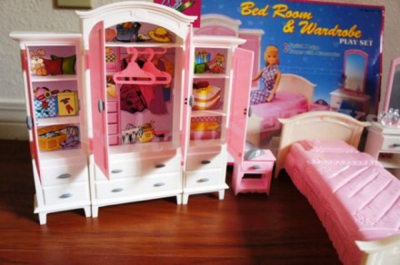 Лялькові меблі Глорія Gloria 24014 Неймовірно гарна спальня Барбі
Мрія дівчинки . . фото 4