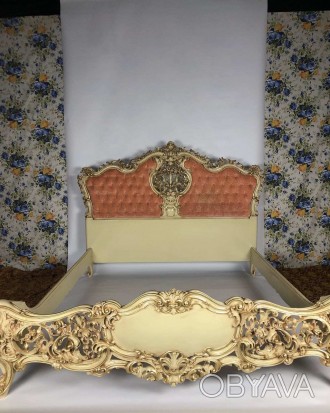 Ліжко в стилі бароко.
Італія.
Стан відмінний - дерево після реставрації, тканина. . фото 1