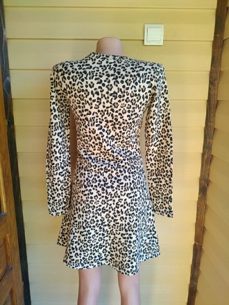 Супер красивое платье в принт леопарда,новое,куплено в Париже,ни разу не одевало. . фото 5