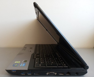 
Ноутбук Fujitsu Celsius H720 15,6" FHD i7-3720QM (3,6GHz)/RAM 8 ГБ/240 SSD NVID. . фото 4