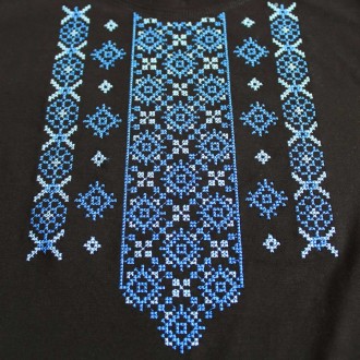 ФУТБОЛКА ВЫШИТАЯ ЖЕНСКАЯ 
Стильная футболка вышитая женская черная с синей вышив. . фото 3