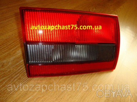 Задній правий, внутрішній ліхтар на автомобілі Волга Газ 3110, 31105.
Напруження. . фото 1