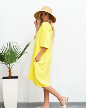 Желтое платье в стиле оверсайз с V-образной горловиной и укороченной планкой. Мо. . фото 3