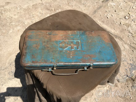 Продам Залізний ящик для інструментів СРСР стан хороший в роботі був мало лежав . . фото 1