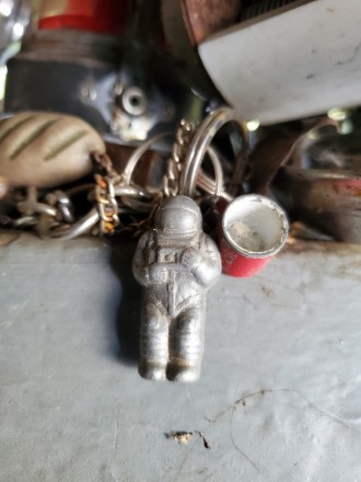 Продам Ретро Брелок на ключі космонавт астронавт ретро старовинний СРСР сосни до. . фото 2