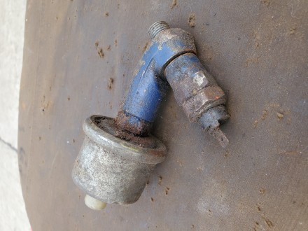 Продам Датчик тиску автомобіля ВАЗ Жигулі СРСР у зборі в роботі був малою цілий . . фото 7