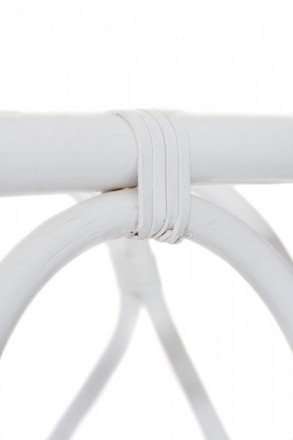 Подвесное кресло-качель Лилия выполнено из натурального ротанга в белом цвете. О. . фото 5