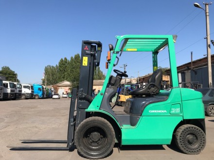 Вилочный погрузчик Mitsubishi FG25D-F17D на спарке. Одесса. фото 1 Вилочный погрузчик Mitsubishi FG25D-F17D на спарке. Одесса. фото 1