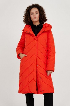 
Лаконичная теплая стеганая куртка из зимней коллекции отлично смотрится на любо. . фото 2