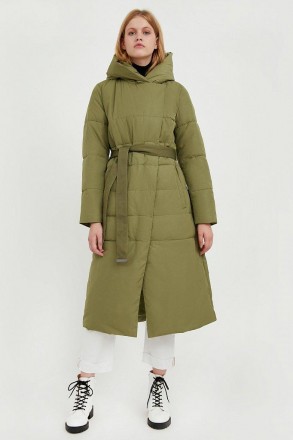 
Стеганое пальто длиной ниже колена из зимней коллекции станет любимым предметом. . фото 2