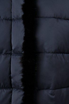 Зимнее пальто с мехом кролика Finn Flare комфортного прямого кроя с теплым капюш. . фото 8
