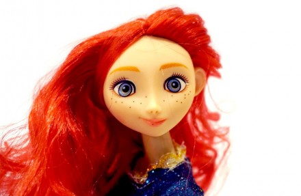 Кукла невероятно похожа на свою героиню из мультфильма "Храбрая сердцем". Будто . . фото 3