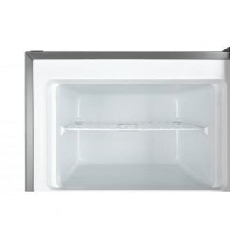 Продуманная конструкцияВ холодильном отсеке есть три основных полки и три полки . . фото 8