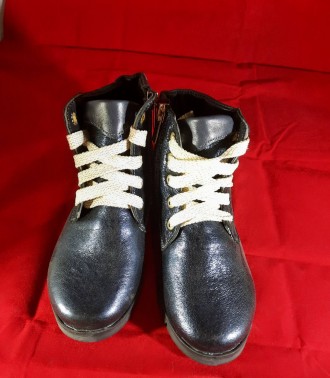 Осенние демисезонные ботинки на девочку синие на шнуровке

Распродажа, акционн. . фото 3
