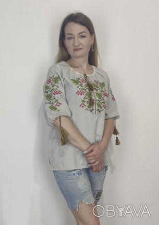 Женская рубашка с вышивкой на каждый день в патриотическом стиле
 
Украинская вы. . фото 1