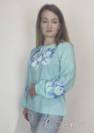 Женская рубашка с вышивкой на каждый день в патриотическом стиле
Нежная Украинск. . фото 1