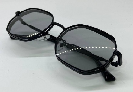 Солнцезащитные очки с поляризацией
Защита UV400 
поляризация линз
Линзы поликарб. . фото 8