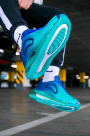 Кроссовки мужские синие Nike Air Max 720 Deep Royal 
Шикарные мужские кроссовки . . фото 3