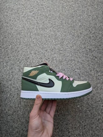Кроссовки женские зеленые Nike Air Jordan 1 Retro (07467). Київ. фото 1 Кроссовки женские зеленые Nike Air Jordan 1 Retro (07467). Київ. фото 1