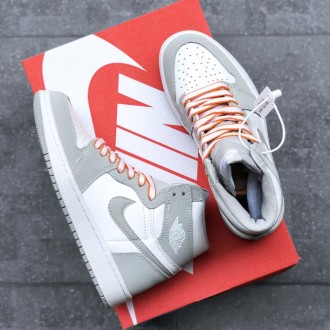 Кроссовки женские серые Nike Air Jordan 1 Retro
Встречайте шикарную светло-серую. . фото 6