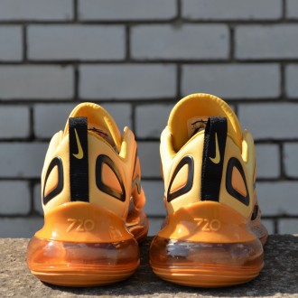 Кроссовки мужские оранжевые Nike Air Max 720
Спортивные мужские кроссовки Найк А. . фото 3