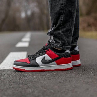 Кроссовки мужские черно-красные Nike SB Dunk Low
Мужские кроссовки Nike SB Dunk . . фото 2