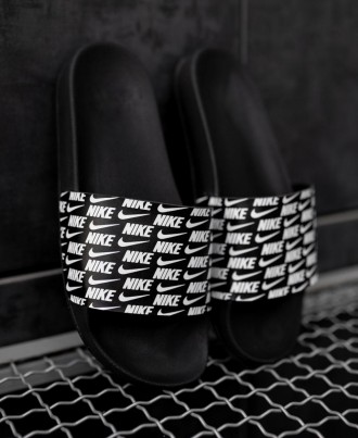 Тапочки мужские черные Nike Slides Small Logo
Стильные мужские тапочки Найк Слай. . фото 2