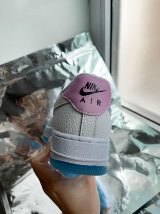 Кроссовки женские белые Nike Air Force 1
Женские низкие кроссовки Nike Air Force. . фото 8