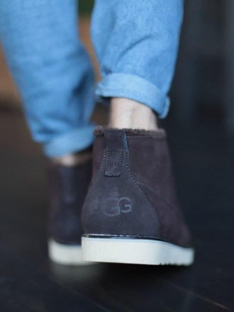Ботинки мужские зимние коричневые Ugg 
Мужские ботинки UGG в коричневом цвете уж. . фото 4