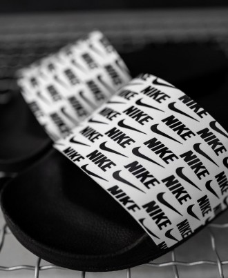 Тапочки мужские черно-белые Nike Slides Small Logo
Крутые мужские тапочки Найк С. . фото 4