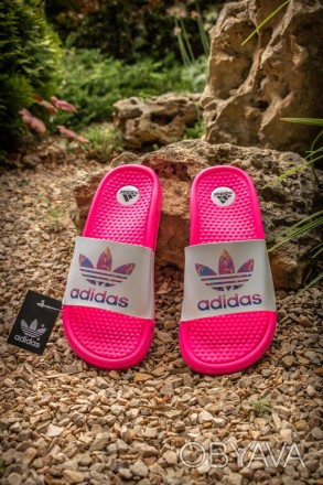 Тапочки женские розовые Adidas
Представляем вашему вниманию стильные женские тап. . фото 1