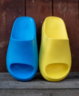 Тапочки женские желто-синие Adidas Yeezy Slide 
Лучший вариант на теплую погоду . . фото 5