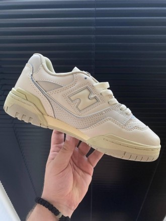 Кроссовки женские бежевые New Balance 550 
Стильные женские кроссовки Нью Беленс. . фото 2