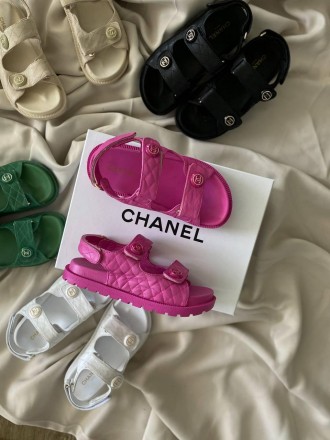 Сандали женские розовые Chanel "Dad" Sandals
Крутые женские сандали Шанель в роз. . фото 3