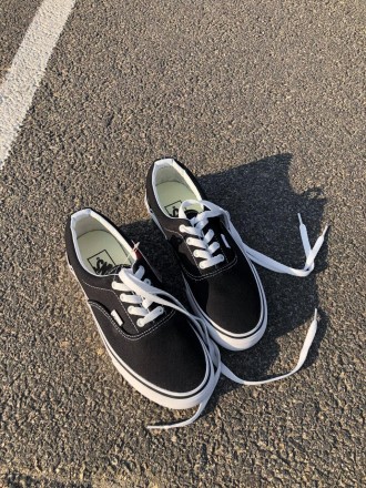 Кеды женские черные Vans Era
Стильные женские кеды Ванс Эра классической черной . . фото 7