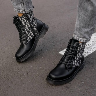 Ботинки женские черные зимние Dior Boots
Зимние женские ботинки Диор Бутс в черн. . фото 9